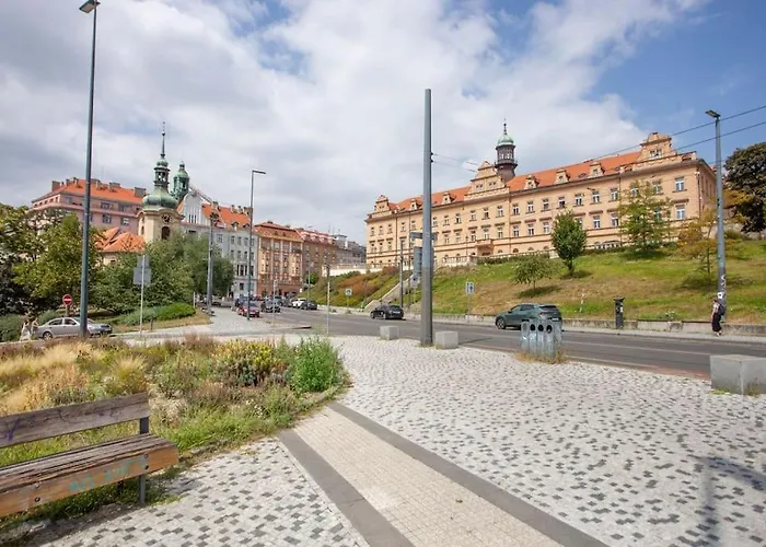 Apartment Blueground - Vrsovice, Furnished