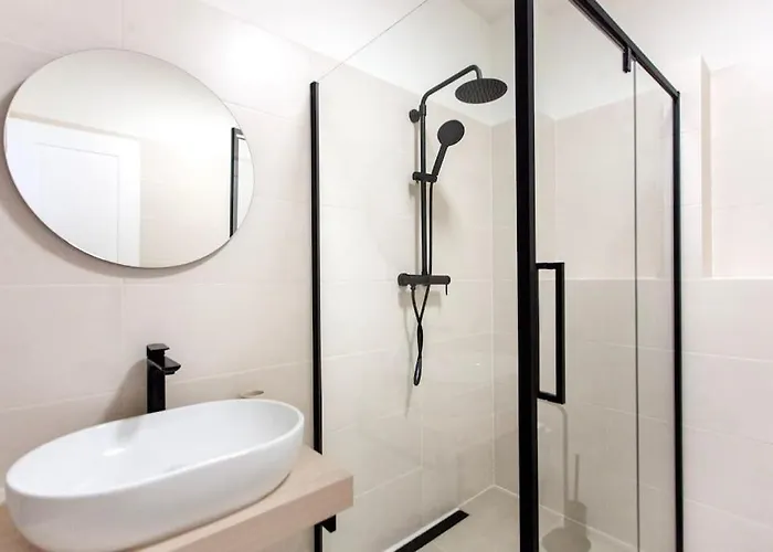 Blueground - Vrsovice, Furnished Apartment *