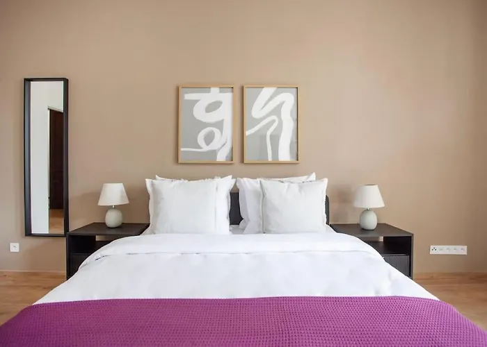 Blueground - Vrsovice, Furnished * Prague